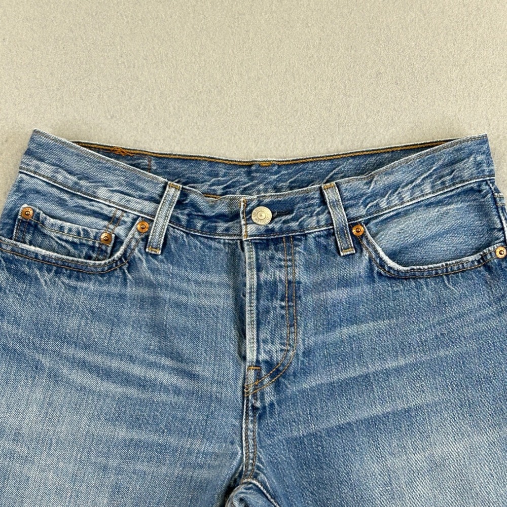 Levi 501 Jeans Women 28x32 Blue Denim Button Fly Straight Leg - Picture 3 of 10